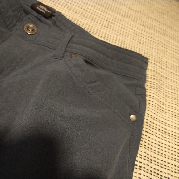 KUHL RELAXED FIT Freeflex™ Roll-Up Pant 8 LONG - Picture 4 of 8